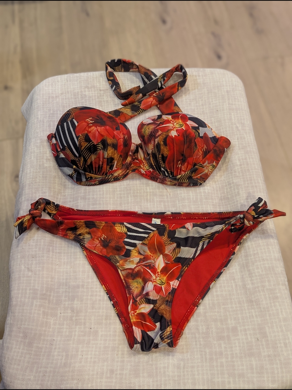 NWOT ~La Vie en Rose Tropical Floral Bikini Set ~